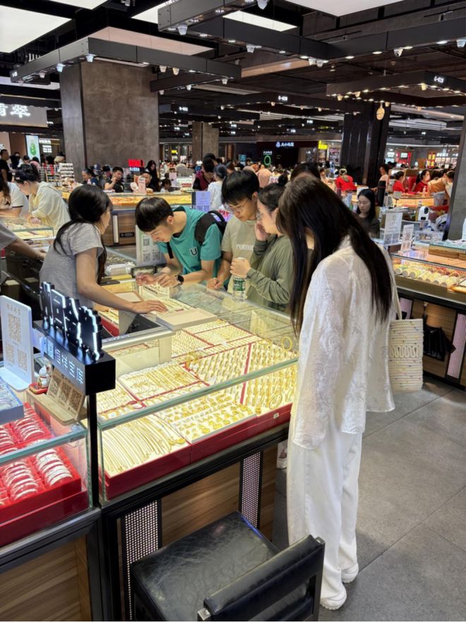 节主题黄金饰品热卖ky开元棋牌母亲(图5)