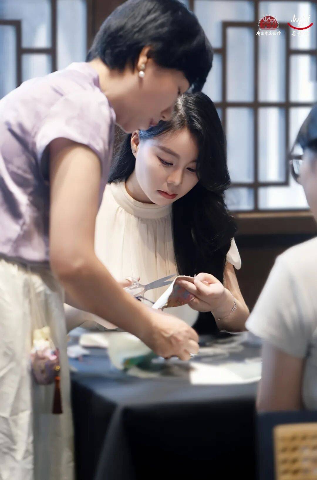 贴、珠绣纽扣胸针、get宋韵妆造出片绝绝子开元棋牌【报名】活动上新!DIY押花冰箱(图14) 贴、珠绣纽扣胸针、get宋韵妆造出片绝绝子开元棋牌【报名】活动上新!DIY押花冰箱(图14)