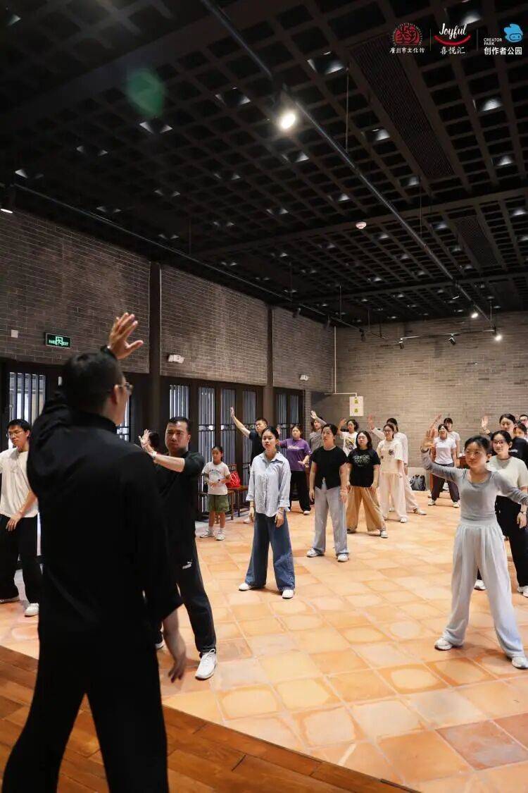 贴、珠绣纽扣胸针、get宋韵妆造出片绝绝子开元棋牌【报名】活动上新!DIY押花冰箱(图13) 贴、珠绣纽扣胸针、get宋韵妆造出片绝绝子开元棋牌【报名】活动上新!DIY押花冰箱(图13)