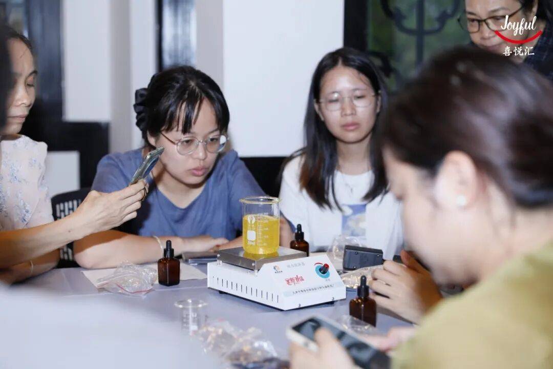 贴、珠绣纽扣胸针、get宋韵妆造出片绝绝子开元棋牌【报名】活动上新!DIY押花冰箱(图18) 贴、珠绣纽扣胸针、get宋韵妆造出片绝绝子开元棋牌【报名】活动上新!DIY押花冰箱(图18)